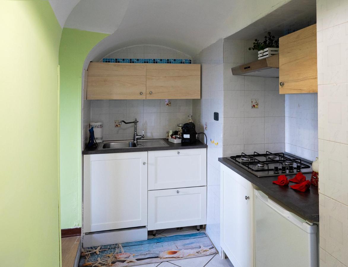 Casa "Positano" Da Ely - Salerno Centro Con Self Check-In Apartment ภายนอก รูปภาพ
